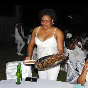 Meet your Posher, Bobette